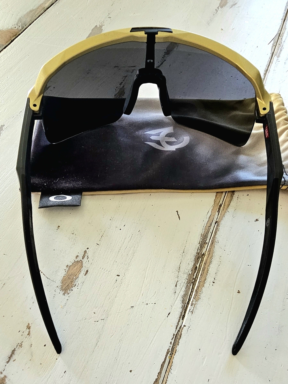 Patrick Mahomes Sutro Lite Oakley Sunglasses - Picture 5 of 8